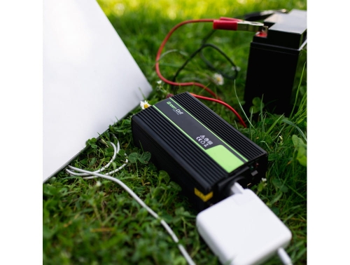 2 samochodowa-przetwornica-napiecia-green-cell-12v-do-230v-300w600w.jpg