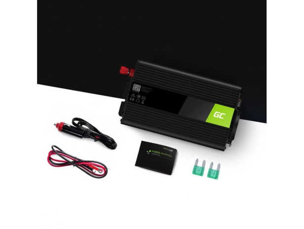 3 samochodowa-przetwornica-napiecia-green-cell-12v-do-230v-300w600w.jpg